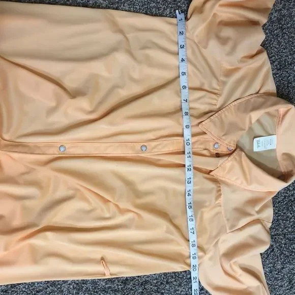 Vintage PhilMaid peach/orange button from house coat - Picture 7 of 8